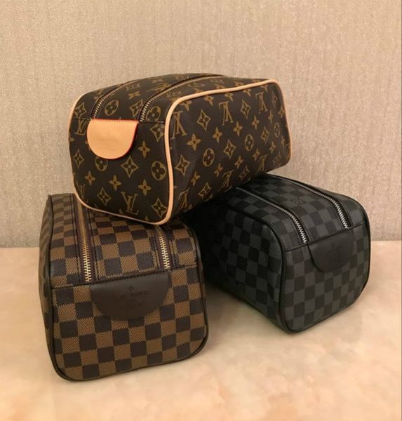 high-end quality men travelling toilet bag fashion women wash bag large capacity cosmetic bags makeup toiletry bag pouch 3color
high-end quality men travelling toilet bag fashion women wash bag large capacity cosmetic bags makeup toiletry bag pouch 3color