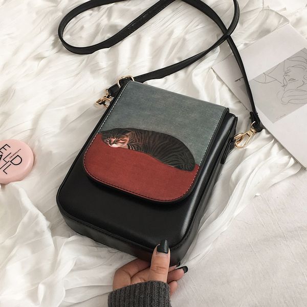 on the new small bag women's bag 2020 new fashion korean version versatile cross body oil print one-shoulder retro small
on the new small bag women's bag 2020 new fashion korean version versatile cross body oil print one-shoulder retro small