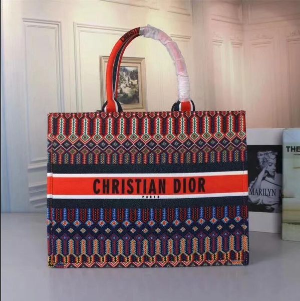 2020 classic totes canvas embroidered womens bag designers handbags designers luxury handbags purses luxury clutch bags leather shoulder bag
2020 classic totes canvas embroidered womens bag designers handbags designers luxury handbags purses luxury clutch bags leather shoulder bag