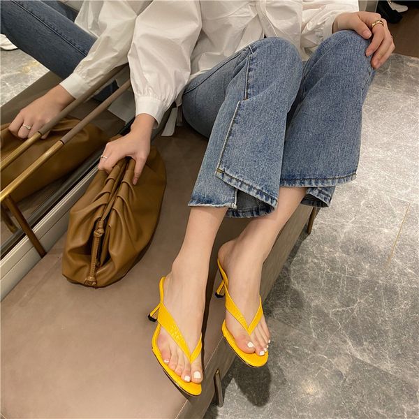 2020 new brand women slipper summer outdoor sandal slip on flip flop ladies thin high heels slides elegant women shoes, Black
2020 new brand women slipper summer outdoor sandal slip on flip flop ladies thin high heels slides elegant women shoes, Black