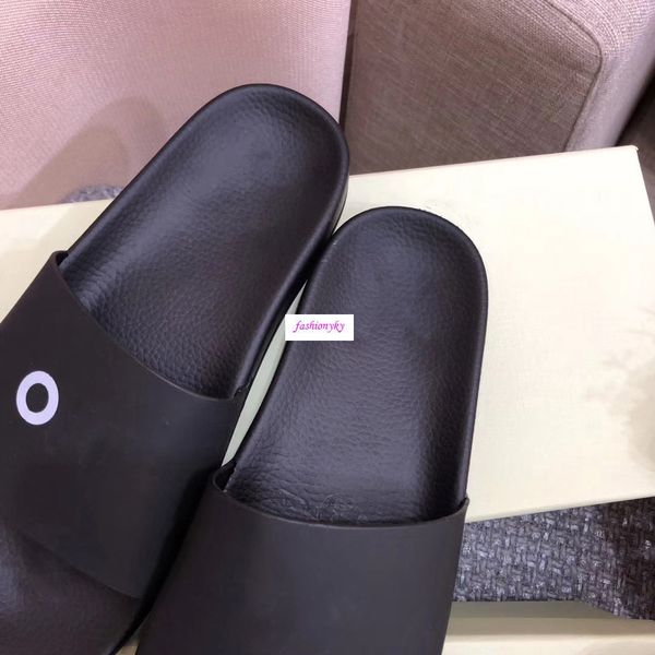 designer off leisure indoor beach slippers white printing sweethearts slippers with box, Black
designer off leisure indoor beach slippers white printing sweethearts slippers with box, Black