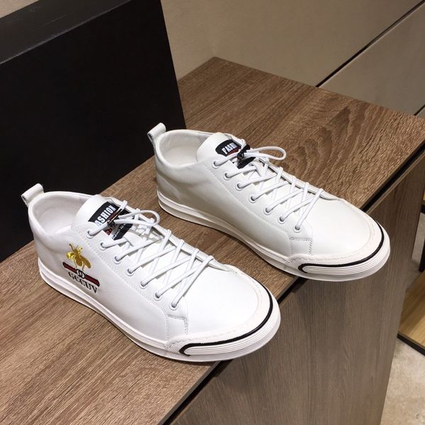 2020 new fashion paris low-sneakers triple luxury men's casual men's casual sports training shoes basketball golf shoes zxcv, Black
2020 new fashion paris low-sneakers triple luxury men's casual men's casual sports training shoes basketball golf shoes zxcv, Black