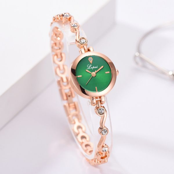 новые top brand мода rhinestone часы женщины люкс relojes сплава кварцевые часы платья женщин браслет часы женские часы 2019, Slivery;brown
новые top brand мода rhinestone часы женщины люкс relojes сплава кварцевые часы платья женщин браслет часы женские часы 2019, Slivery;brown