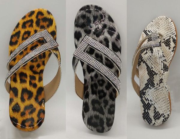 wholesale women summer slippers shoes plus size beachwear big size leopard rhinestone flat platform diamond non-slip ladies flip-flops 0063, Black
wholesale women summer slippers shoes plus size beachwear big size leopard rhinestone flat platform diamond non-slip ladies flip-flops 0063, Black