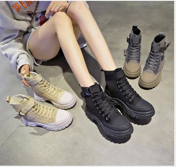 autumn and winter new wild student boots thick bottom increased motorcycle boots flat female boots, Black
autumn and winter new wild student boots thick bottom increased motorcycle boots flat female boots, Black