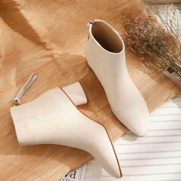 british wind zipper custom thick heel martin boots female autumn and winter new leather high-heeled black short tube women's boots
british wind zipper custom thick heel martin boots female autumn and winter new leather high-heeled black short tube women's boots