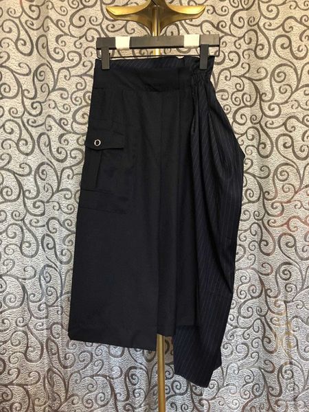 2020 early spring new women's rear zipper irregular elastic waist decoration solid color wild skirt 310, Black
2020 early spring new women's rear zipper irregular elastic waist decoration solid color wild skirt 310, Black