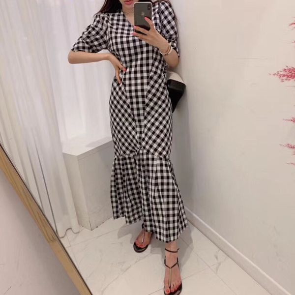casual dresses 2021 summer fashion loose korea simple vintage v neck chic trumpet / mermaid ruffles girl female dress e043, Black;gray
casual dresses 2021 summer fashion loose korea simple vintage v neck chic trumpet / mermaid ruffles girl female dress e043, Black;gray