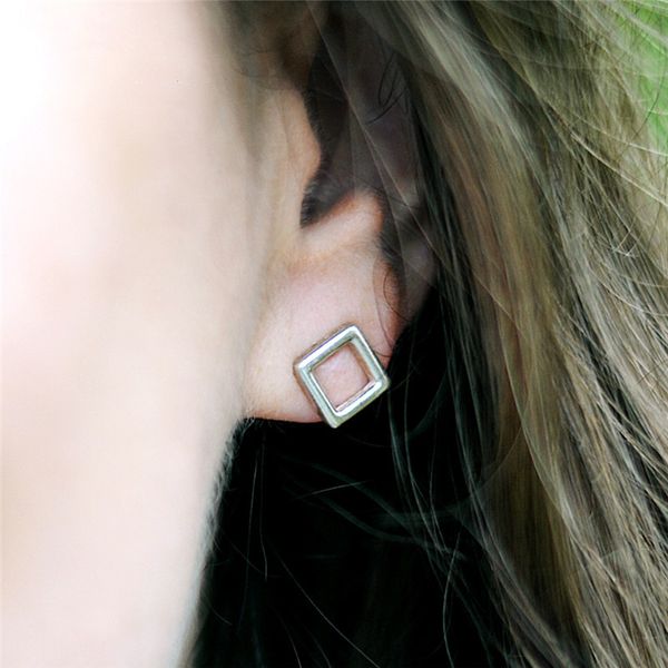 cc 100% pure silver 925 fashion hollow out quadrilateral brincos jewelry earring for women simple design cce514, Golden;silver
cc 100% pure silver 925 fashion hollow out quadrilateral brincos jewelry earring for women simple design cce514, Golden;silver