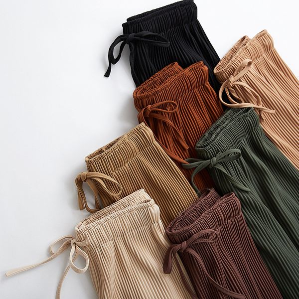 2018 new wide leg pants korean version of the wild nine pants loose wide leg female summer sense high waist, Black;white
2018 new wide leg pants korean version of the wild nine pants loose wide leg female summer sense high waist, Black;white