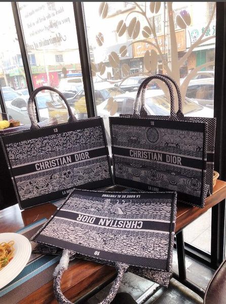 2020 горячие продажи женские дизайнерские сумки роскошные crossbody messenger сумки на ремне цепная сумка хорошее качество кожаные кошельки
2020 горячие продажи женские дизайнерские сумки роскошные crossbody messenger сумки на ремне цепная сумка хорошее качество кожаные кошельки