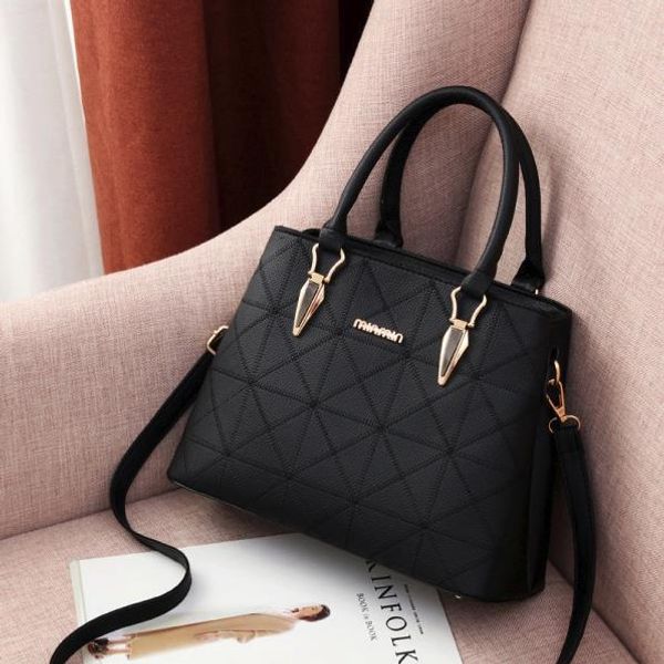 perfect atmosphere soft leather messenger handbag large capacity shoulder bag 20 new fashion
perfect atmosphere soft leather messenger handbag large capacity shoulder bag 20 new fashion