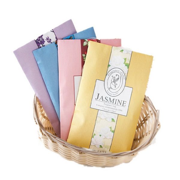 2pcs natural smell aromatherapy incense wardrobe sachet air fresh scent bag perfume vanilla lavender rose jasmine lily flower other hand too
2pcs natural smell aromatherapy incense wardrobe sachet air fresh scent bag perfume vanilla lavender rose jasmine lily flower other hand too