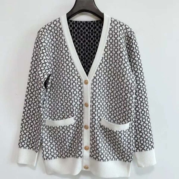 806 2020 autumn brand same style regular long sleeve v neck cardigan white kint sweater women clothes qian, White;black
806 2020 autumn brand same style regular long sleeve v neck cardigan white kint sweater women clothes qian, White;black