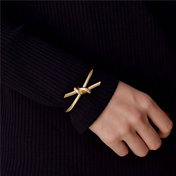 19 european and american minor designers knot metal gold plating charm bracelets for women boho tassel bracelet jewelry wholesal, Black
19 european and american minor designers knot metal gold plating charm bracelets for women boho tassel bracelet jewelry wholesal, Black