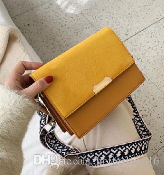 2020 new fashion ladies small shoulder bag messenger bag designers luxurys handbag walleta19
2020 new fashion ladies small shoulder bag messenger bag designers luxurys handbag walleta19