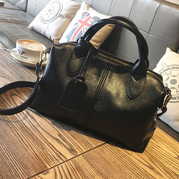 2020 new european and american fashion brand women's bag boston bag pillow ladies messenger shoulder women
2020 new european and american fashion brand women's bag boston bag pillow ladies messenger shoulder women