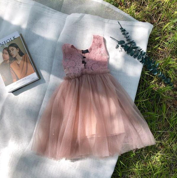 2020 new stylish girls lace princess dress summer short sleeve fashion girls dresses 4-9 years, Red;yellow
2020 new stylish girls lace princess dress summer short sleeve fashion girls dresses 4-9 years, Red;yellow