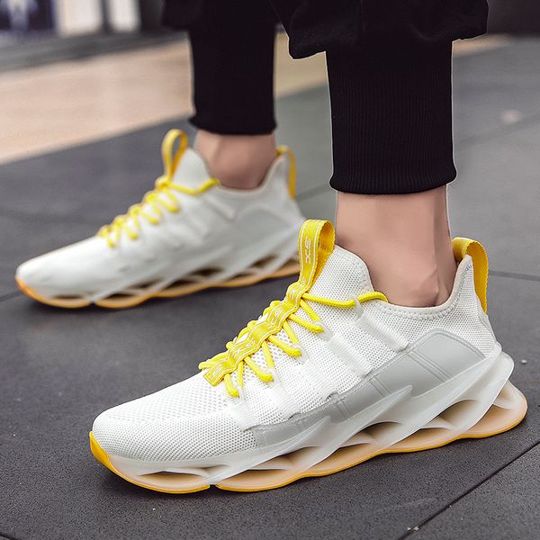 men's sports shoes blade absorption outdoor walking shoes mesh breathable sports running fitness
men's sports shoes blade absorption outdoor walking shoes mesh breathable sports running fitness