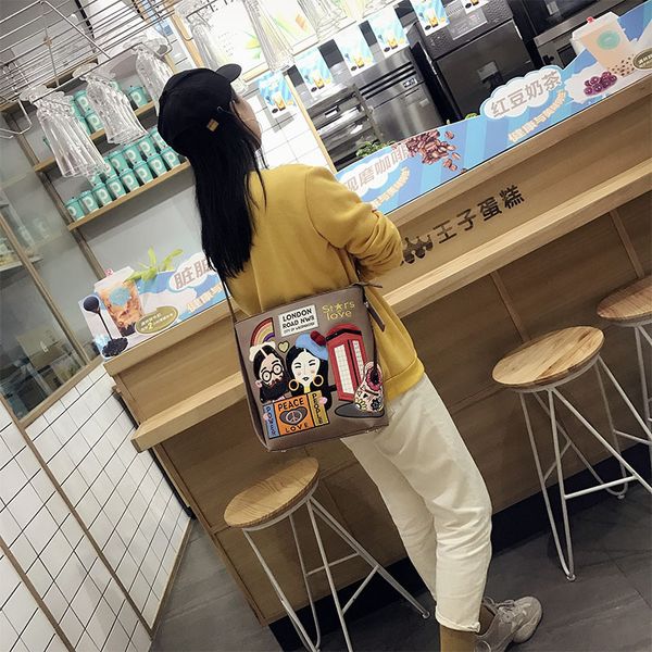 cartoon cute women's bag 2020 fashion shoulder bag europe stitching embroidered handbag women's cross-body bucket tote
cartoon cute women's bag 2020 fashion shoulder bag europe stitching embroidered handbag women's cross-body bucket tote