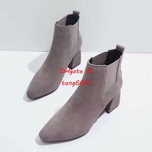women booties 2019 autumn and winter two-color temperament simple wild fashion boots trendy pointed thick with comfortable breathable shoes, Black
women booties 2019 autumn and winter two-color temperament simple wild fashion boots trendy pointed thick with comfortable breathable shoes, Black