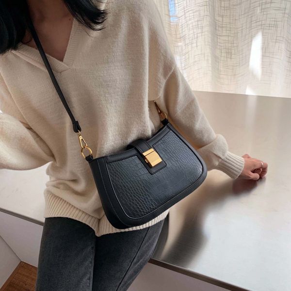 ladies temperament shoulder bag 2020 autumn new wild texture crocodile pattern fashion underarm bag diagonal cross
ladies temperament shoulder bag 2020 autumn new wild texture crocodile pattern fashion underarm bag diagonal cross