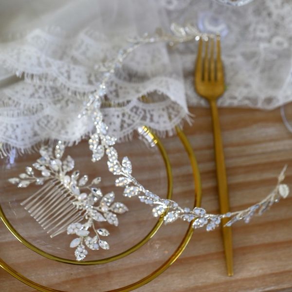 jonnafe opal crystal bridal hair comb accessories silver color wedding headband tiara handmade women headpiece, Golden;white
jonnafe opal crystal bridal hair comb accessories silver color wedding headband tiara handmade women headpiece, Golden;white