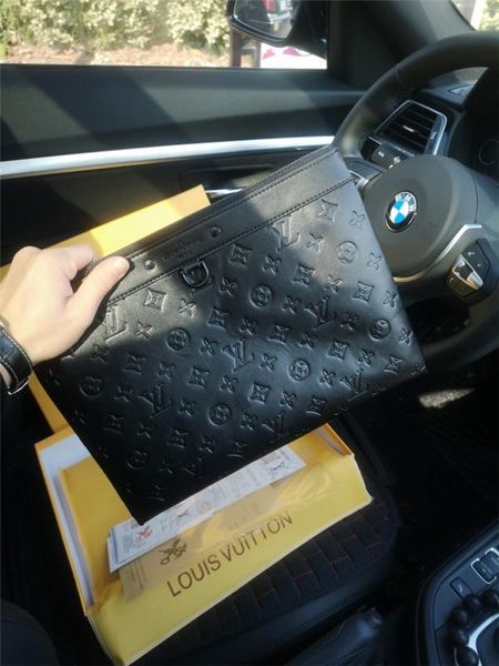20ss luxurious brands design monogram shadow discovery pochette full logos envelope messenger purse fashion men casual outdoor handbag bags
20ss luxurious brands design monogram shadow discovery pochette full logos envelope messenger purse fashion men casual outdoor handbag bags