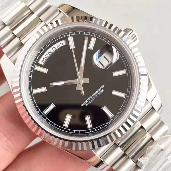 Luxury watch for men day date automatic watch r41601 famou mechanical de igner men watche ma ter montre wri t watch 3 color
Luxury watch for men day date automatic watch r41601 famou mechanical de igner men watche ma ter montre wri t watch 3 color