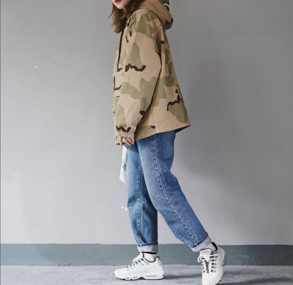 army green camouflage designer tooling jacket hooded jacket europe and the united states street popular brand embroidery logo couple models, Black;brown
army green camouflage designer tooling jacket hooded jacket europe and the united states street popular brand embroidery logo couple models, Black;brown