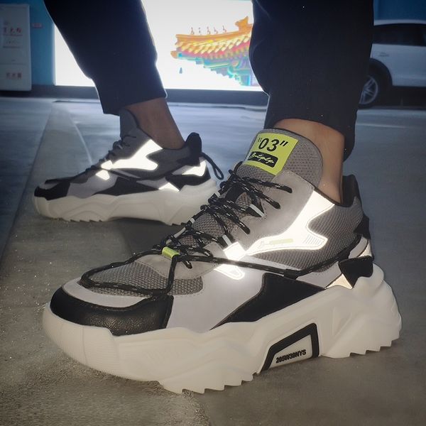 2020 men's spring summer fashion running shoes outdoor breathing sneakers reflective comfortable casual sport shoes male walking
2020 men's spring summer fashion running shoes outdoor breathing sneakers reflective comfortable casual sport shoes male walking