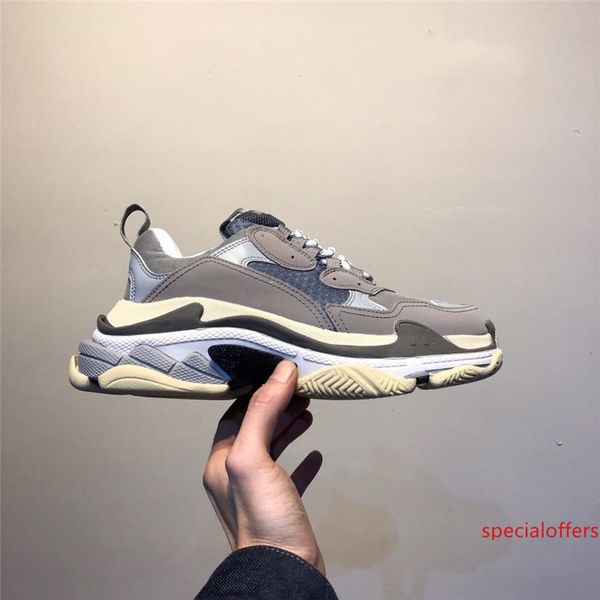2019 paris 17fw triple-s multi low old dad sports sneaker leisure mens womens black triple s platform combination women designer casual sho
2019 paris 17fw triple-s multi low old dad sports sneaker leisure mens womens black triple s platform combination women designer casual sho