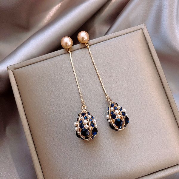 japan korean new design fashion jewelry elegant water droplets hollow crystal earrings long gold chain earrings for women, Silver
japan korean new design fashion jewelry elegant water droplets hollow crystal earrings long gold chain earrings for women, Silver
