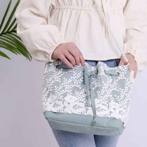 niche design european root yarn drawstring diagonal package hanfu ancient style shoulder bag daisy bucket bag
niche design european root yarn drawstring diagonal package hanfu ancient style shoulder bag daisy bucket bag