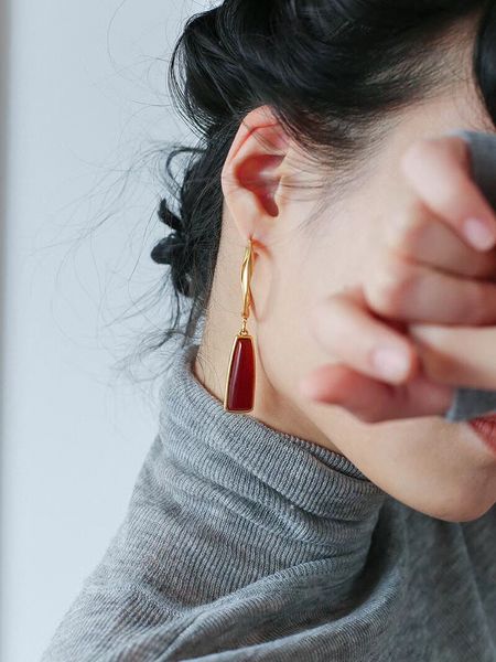 fashion-round shape drop earring with nature red agate for women jewelry gift, Golden
fashion-round shape drop earring with nature red agate for women jewelry gift, Golden