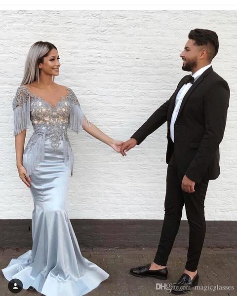 silver 2019 new mermaid prom dresses sheer neck satin lace applique floor length formal dresses evening party wear prom dresses, Black
silver 2019 new mermaid prom dresses sheer neck satin lace applique floor length formal dresses evening party wear prom dresses, Black