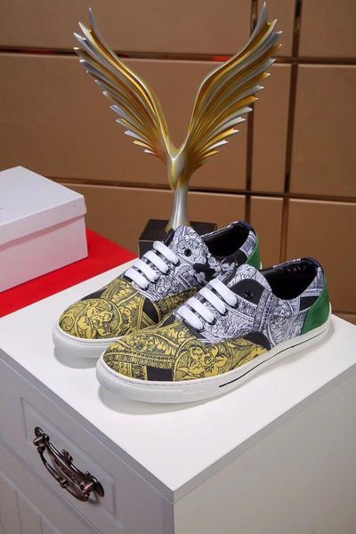 2019 fashion designer brand studded spikes flats shoes mens sandals red bottom shoes for men and women party lovers genuine leather hy fs 15, Black
2019 fashion designer brand studded spikes flats shoes mens sandals red bottom shoes for men and women party lovers genuine leather hy fs 15, Black
