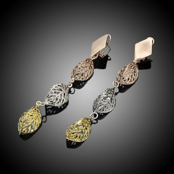 yulaili 2019 new nigerian tricolor openwork leaf shape gift romantic earrings for sweet girls exquisite life, Silver 
yulaili 2019 new nigerian tricolor openwork leaf shape gift romantic earrings for sweet girls exquisite life, Silver