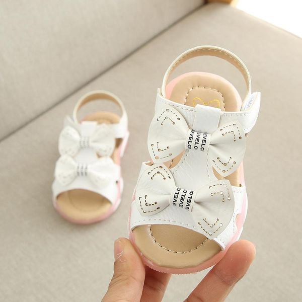 летняя девочка дышащий противоскользящий лук дизайн из светодиодов светящиеся туфли сандалии малыша мягкой подошве обувь 9 м-6 т, Black;red 
летняя девочка дышащий противоскользящий лук дизайн из светодиодов светящиеся туфли сандалии малыша мягкой подошве обувь 9 м-6 т, Black;red