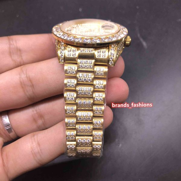 2023men's iced diamond wristwatch golden stainless steel full diamond strap watch golden diamond case watch automatic mechanical watche, Silver
2023men's iced diamond wristwatch golden stainless steel full diamond strap watch golden diamond case watch automatic mechanical watche, Silver
