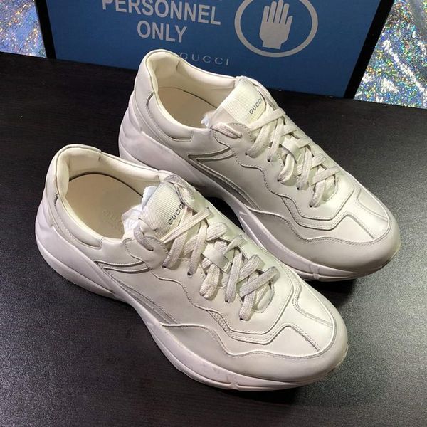 Возьмите Rhyton Sneaker с Atrawberry Wave Мужские женские роскошные дизайнерские повседневные
Возьмите Rhyton Sneaker с Atrawberry Wave Мужские женские роскошные дизайнерские повседневные