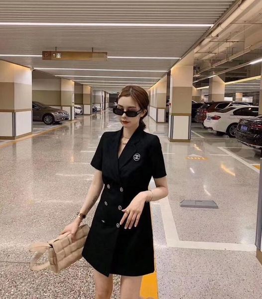 2020 summer dress trend temperament dress goddess slim waist long dust coat style short sleeve cotton women dresses freight, Black;gray
2020 summer dress trend temperament dress goddess slim waist long dust coat style short sleeve cotton women dresses freight, Black;gray