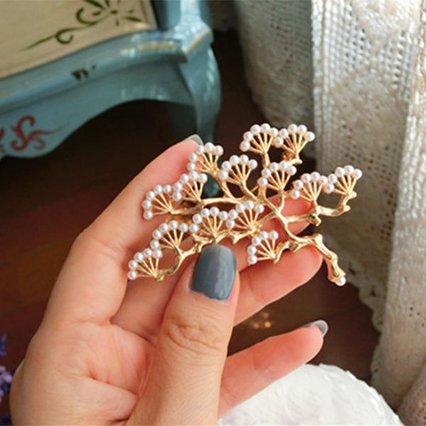 mori girl retro pine brooch artistic fresh plants pearl corsage accessories european and american fashion supply, Gray
mori girl retro pine brooch artistic fresh plants pearl corsage accessories european and american fashion supply, Gray
