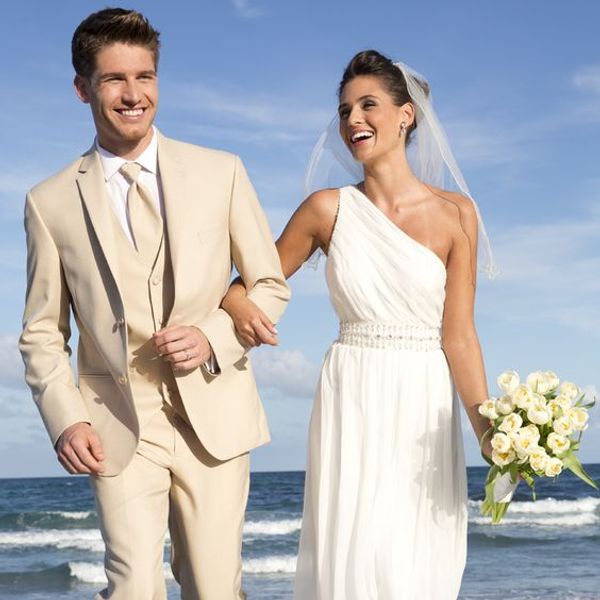 beige slim fit mens wedding suits notched lapel formal ceremony groom tuxedos 2020 mens suits three pieces (jacket+vest+pants) al2401, Black;gray
beige slim fit mens wedding suits notched lapel formal ceremony groom tuxedos 2020 mens suits three pieces (jacket+vest+pants) al2401, Black;gray