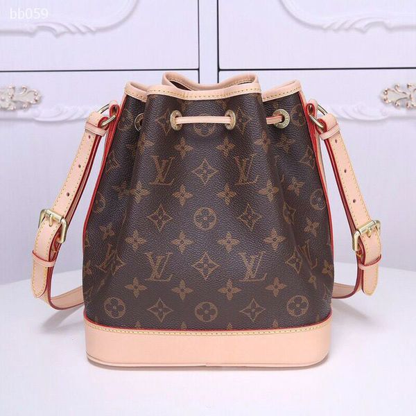 new shoulder bags with leather bucket bag women casual handbags flower printing bag purse casual luxurys pumping bucket bag
new shoulder bags with leather bucket bag women casual handbags flower printing bag purse casual luxurys pumping bucket bag