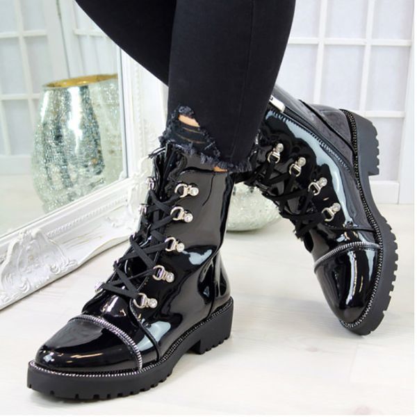 women ankle boots 2020 buckle lace up ladies leather shoes british style black flat female short boots plus size
women ankle boots 2020 buckle lace up ladies leather shoes british style black flat female short boots plus size
