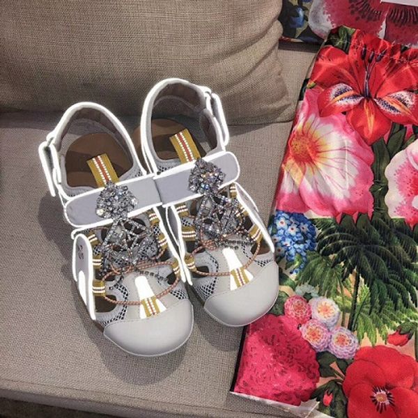 women's leather and mesh sandal with crystals grey beige leather, black beige mesh and grey lime 3m reflective fabric with box
women's leather and mesh sandal with crystals grey beige leather, black beige mesh and grey lime 3m reflective fabric with box
