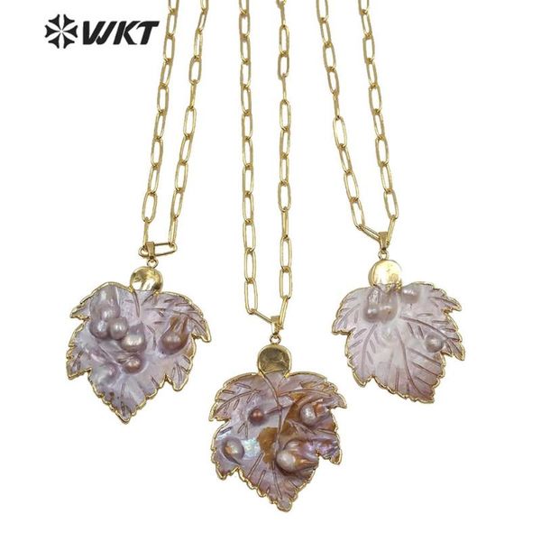 wt-jn119 natural pearl necklace mother of pearl carved leaf shape gold trim pendant with link chain 18 inches wholesale necklace, Silver
wt-jn119 natural pearl necklace mother of pearl carved leaf shape gold trim pendant with link chain 18 inches wholesale necklace, Silver