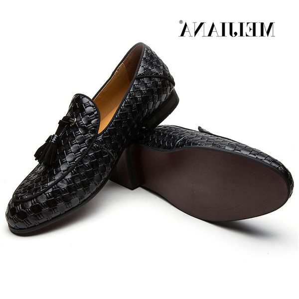 man leather male casual men shoes leather dress shoes casual men fashion selling, Black
man leather male casual men shoes leather dress shoes casual men fashion selling, Black