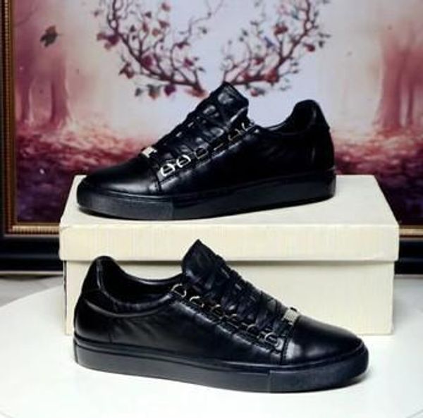 2019 new designer name brand man casual shoes flat kanye west fashion wrinkled leather lace-up low cut trainers runaway, Black
2019 new designer name brand man casual shoes flat kanye west fashion wrinkled leather lace-up low cut trainers runaway, Black